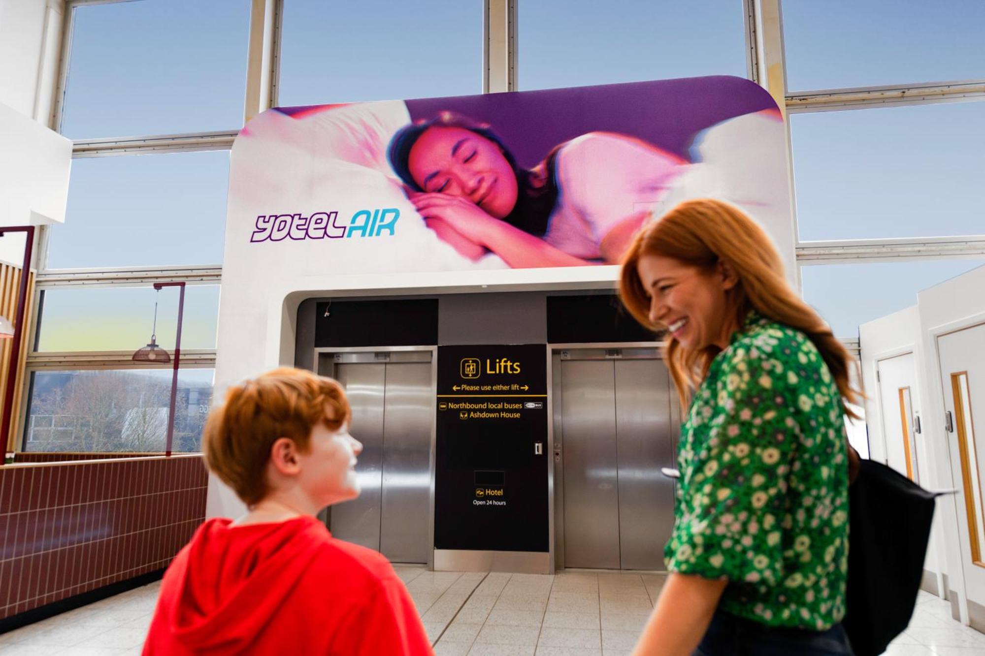 Yotelair London Gatwick Airport Horley Exterior photo