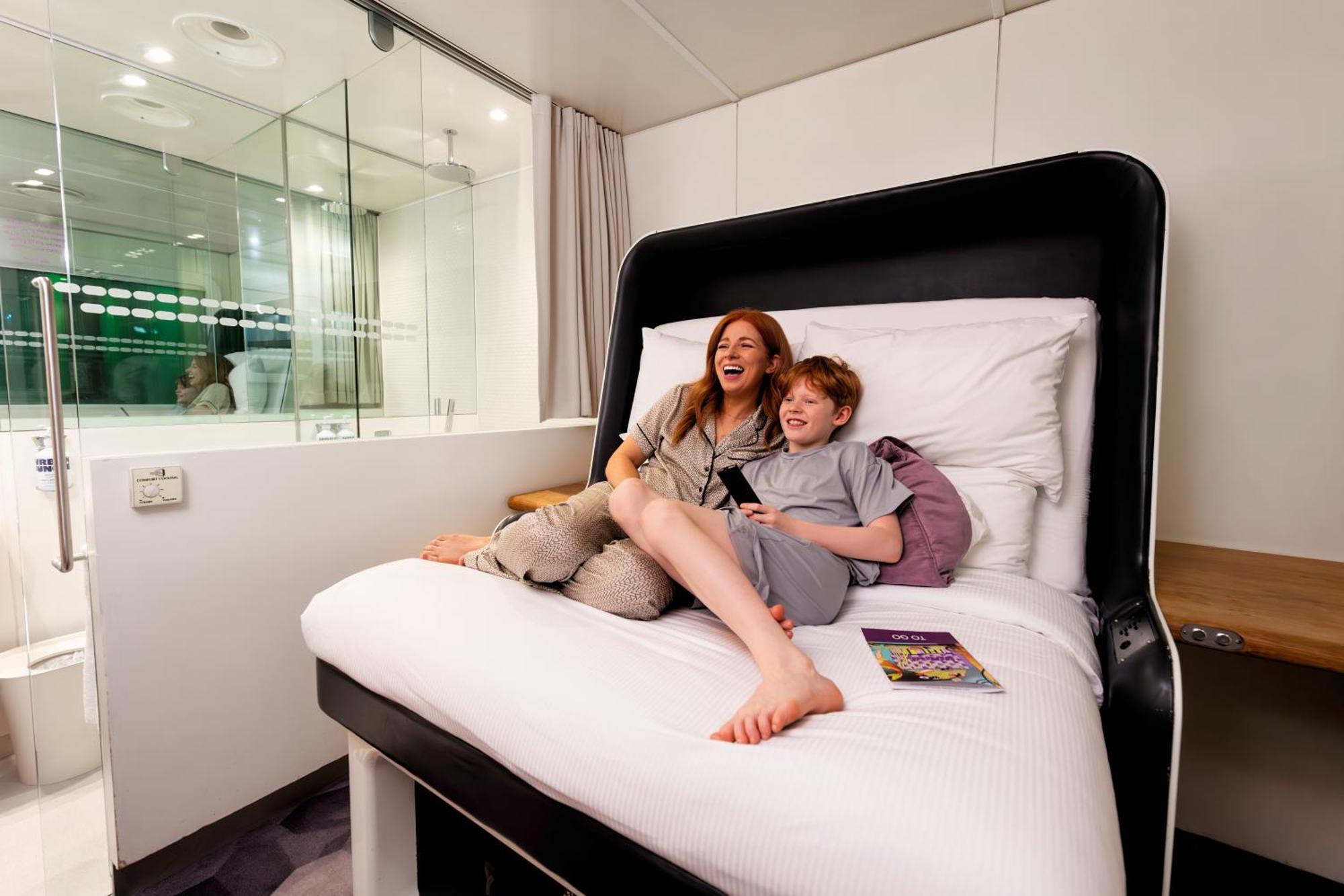 Yotelair London Gatwick Airport Horley Exterior photo